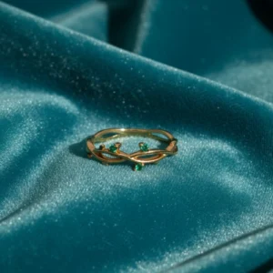 anillo primavera oro y esmeralda
