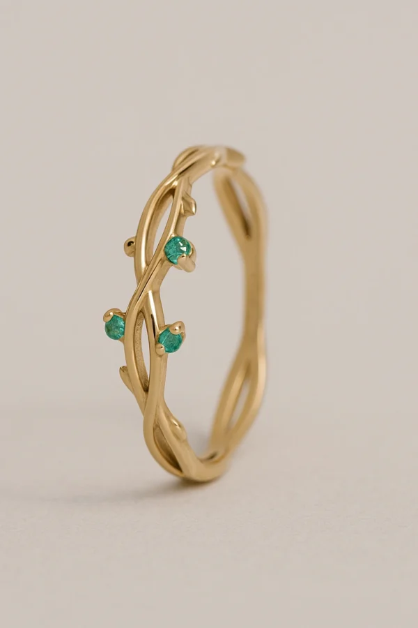 anillo primavera oro y esmeralda