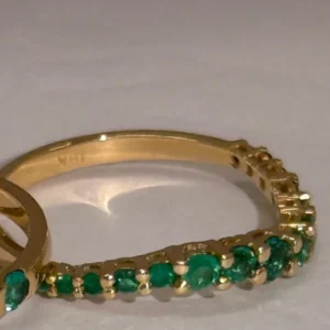 anillo oasis oro y esmeraldas